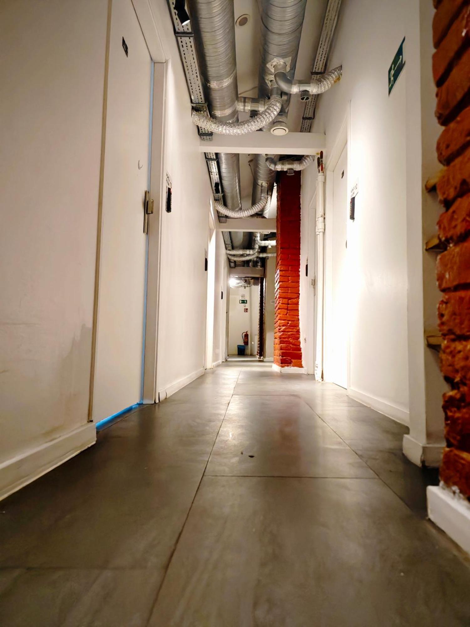 Apartamenty Hoza Attic Studio Варшава Экстерьер фото
